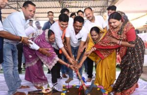 सरोरा में विकास की दोहरी सौगात- 1.60 करोड़ के मिनी स्टेडियम और 11.86 लाख के आंगनबाड़ी भवन का हुआ लोकार्पण-भूमिपूजन