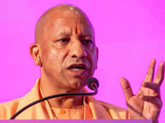 सीएम योगी ने किया 12 लाख शिक्षणकर्मियों के लिए मुख्यमंत्री शिक्षक कैशलेस चिकित्सा योजना का शुभारंभ
