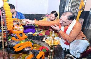 सावन सोमवार-नागपंचमी पर CM विष्णुदेव साय ने की फलेश्वरनाथ महादेव की पूजा, प्रदेशवासियों की सुख-समृद्धि की कामना