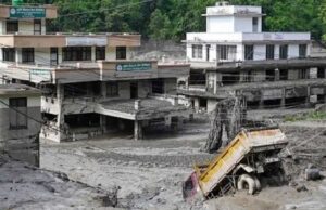 नेपाल में तबाही का पांचवां दिन, 734 की मौत; करीब 3,000 लोगों का अब भी पता नहीं