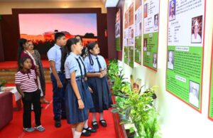 स्वतंत्रता संग्राम की गौरवगाथा से विकसित छत्तीसगढ़ की नई तस्वीर तक को एक मंच पर समेट रही प्रदर्शनी
