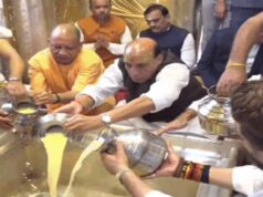 बाबा विश्वनाथ की शरण में पहुंचे रक्षा मंत्री-सीएम, PM मोदी के स्वस्थ जीवन की कामना