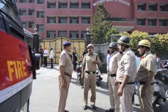‘दिल्ली बनेगा खालिस्तान’ धमकी से सनसनी, कई स्कूलों को भेजे गए धमकी भरे संदेश