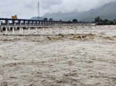 गंडक-राप्ती समेत कई नदियां उफान पर, यूपी के जिलों में बढ़ा बाढ़ का खतरा