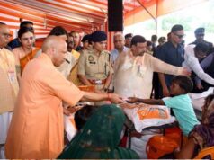 बाढ़ पीड़ितों को CM योगी का भरोसा- आपदा की घड़ी में अकेले नहीं, डबल इंजन सरकार आपके साथ