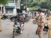 बिना हेलमेट दफ्तर पहुंचे कर्मचारी तो कलेक्टर ने नहीं दी एंट्री, इंदौर में सख्ती से लागू हुआ नियम