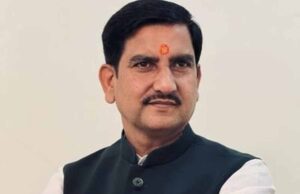 केंद्रीय राज्यमंत्री तोखन साहू ने दिल्ली में किरण देव से की मुलाकात, जाना स्वास्थ्य हाल