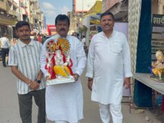 विघ्नहर्ता भगवान गणेश की भक्ति में रमा संजय श्रीवास्तव का निवास’