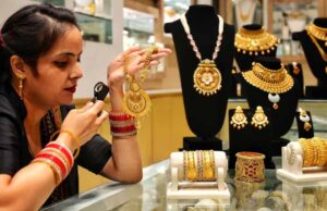 सोने के दाम में गिरावट का सिलसिला जारी, चौथे दिन भी फिसला भाव; ₹1.50 लाख के आसपास MCX Gold