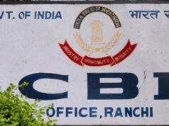 कोयला चोरी पर CISF का बड़ा एक्शन, झारखंड में छापेमारी के साथ 2 पूर्व अधिकारियों पर भ्रष्टाचार की FIR