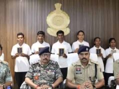 छत्तीसगढ़ के बस्तर में बड़ी कामयाबी, 35 लाख के इनामी 6 नक्सलियों ने डाले हथियार