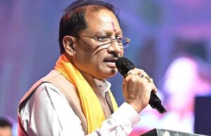 मुख्यमंत्री साय रायपुर में आयोजित विभिन्न गरबा महोत्सवों में हुए शामिल, दुर्गा पूजा पंडालों में किए माता के दर्शन