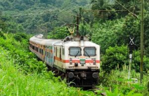 बस्तर में बारिश-भूस्खलन का असर, कई ट्रेनें और मालगाड़ियों की आवाजाही प्रभावित