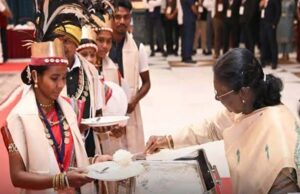 ‘मेरे दादा और पिता मांझी थे’, मुरिया दरबार में राष्ट्रपति द्रौपदी मुर्मू ने साझा किया अपना जुड़ाव