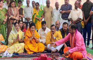 राज्यमंत्री गौर ने विभिन्न विकास कार्यों का किया भूमि पूजन और लोकार्पण