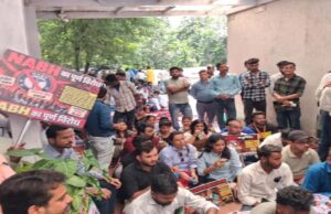 Ayushman Scheme पर MP में बढ़ा विवाद, 8 अक्टूबर से इलाज बंद करने की चेतावनी; दिल्ली जाएंगे निजी डॉक्टर
