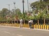 धर्मपथ, रामपथ और महोबरा मार्ग के डिवाइडरों व रेलिंग की हो रही डेंटिंग-पेंटिंग
